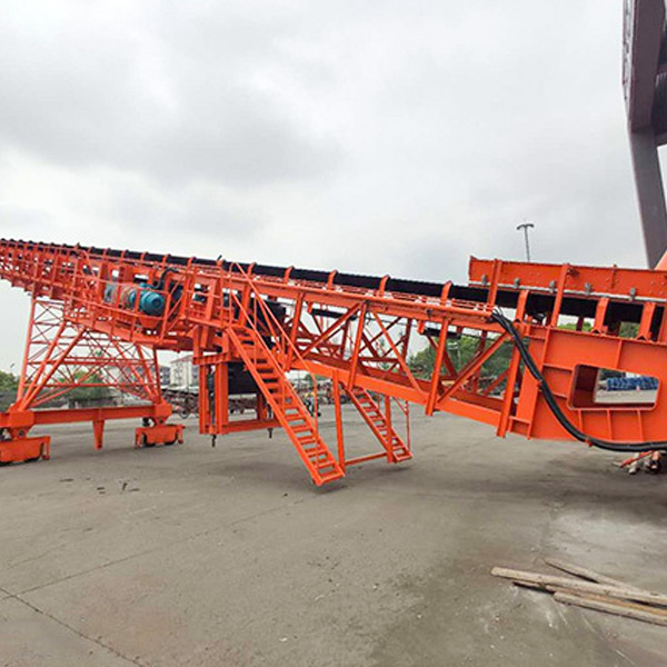 Mobile belt conveyor